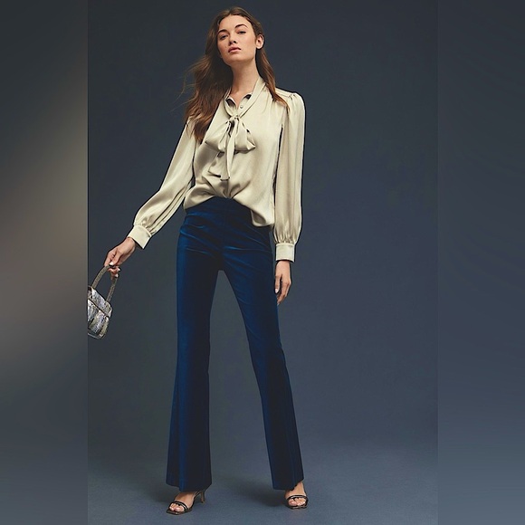 👖By Anthropologie Velvet Flare Pants in Blue Size 14 Tall